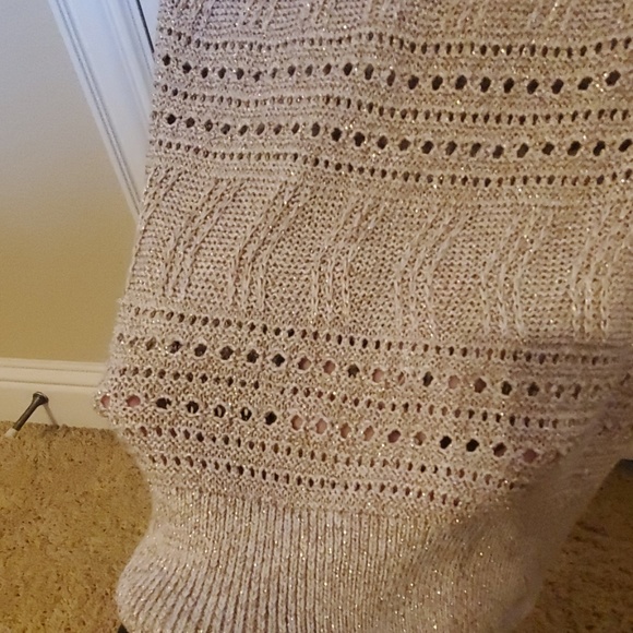 White House Black Market beautiful knit sweater - Picture 4 of 4